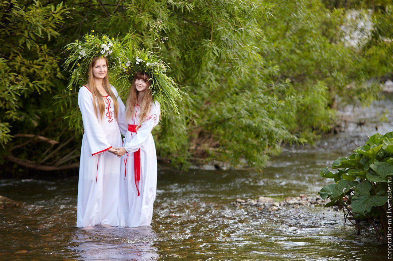 Women in Slavic costumes in Thimphu