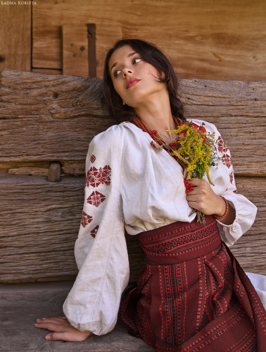 Girls in Slavic costumes in Thimphu