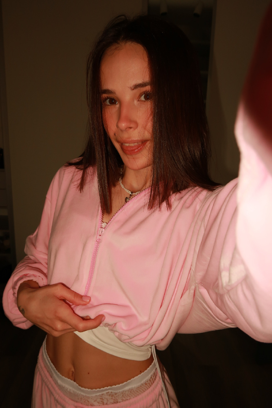 Tina brings the glow — live moments in Thimphu